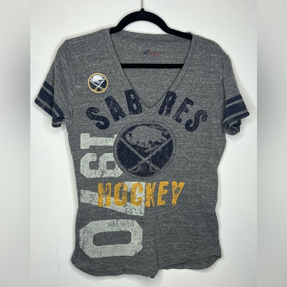 Buffalo Sabres Women's Large Logo V Neck T Shirt Gray NHL Carl Banks game day - Picture 1 of 7